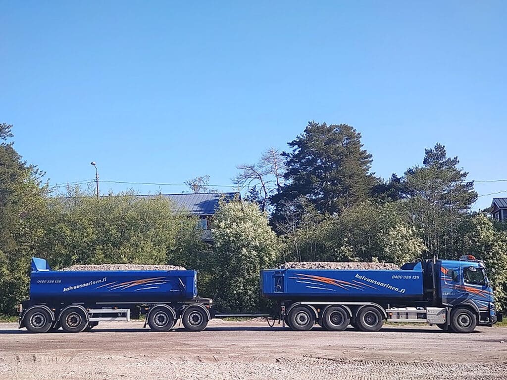 Transporttjänster 3 Transport av jordmaterial med lastbil