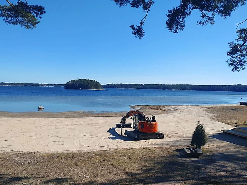 Hiekka uimaranta- ja pihakäyttöön